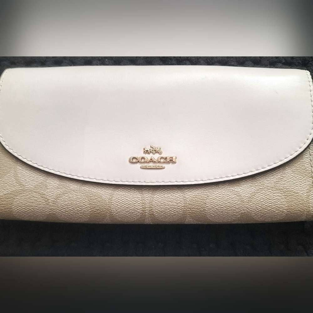 Coach White and Tan Wallet with Signature Design Envelope Wallet